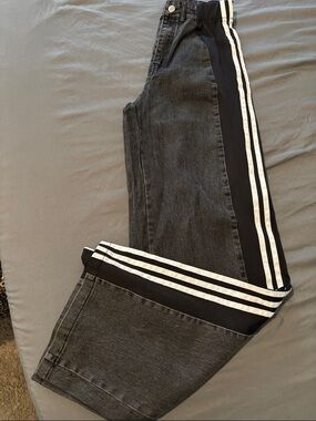 Relaxed Black Jeans with White Side Stripes